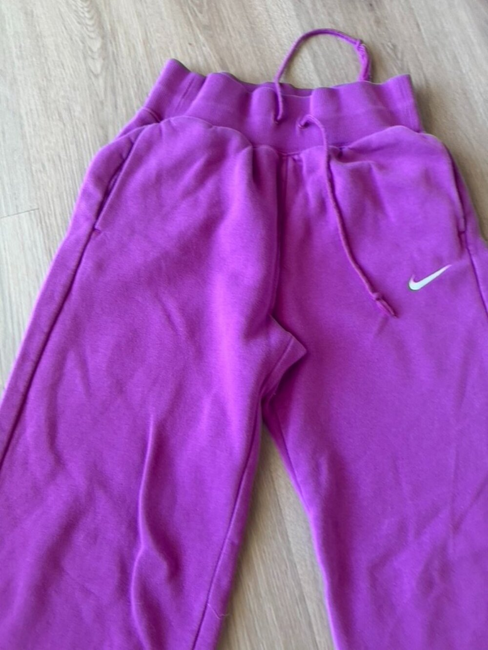 Nike Pink Wide Leg Fleece Sweatpants Womens Small Casual Athleisure Pockets - Picture 5 of 9